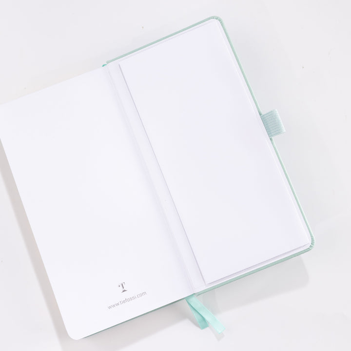 Sakura &amp; Cat Travelers Notebook - Light Green