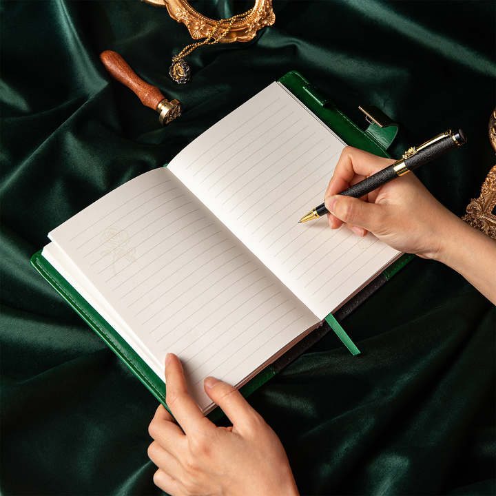 Leather 3D Vintage Flower Lock Journal - B6 - Ruled - Green