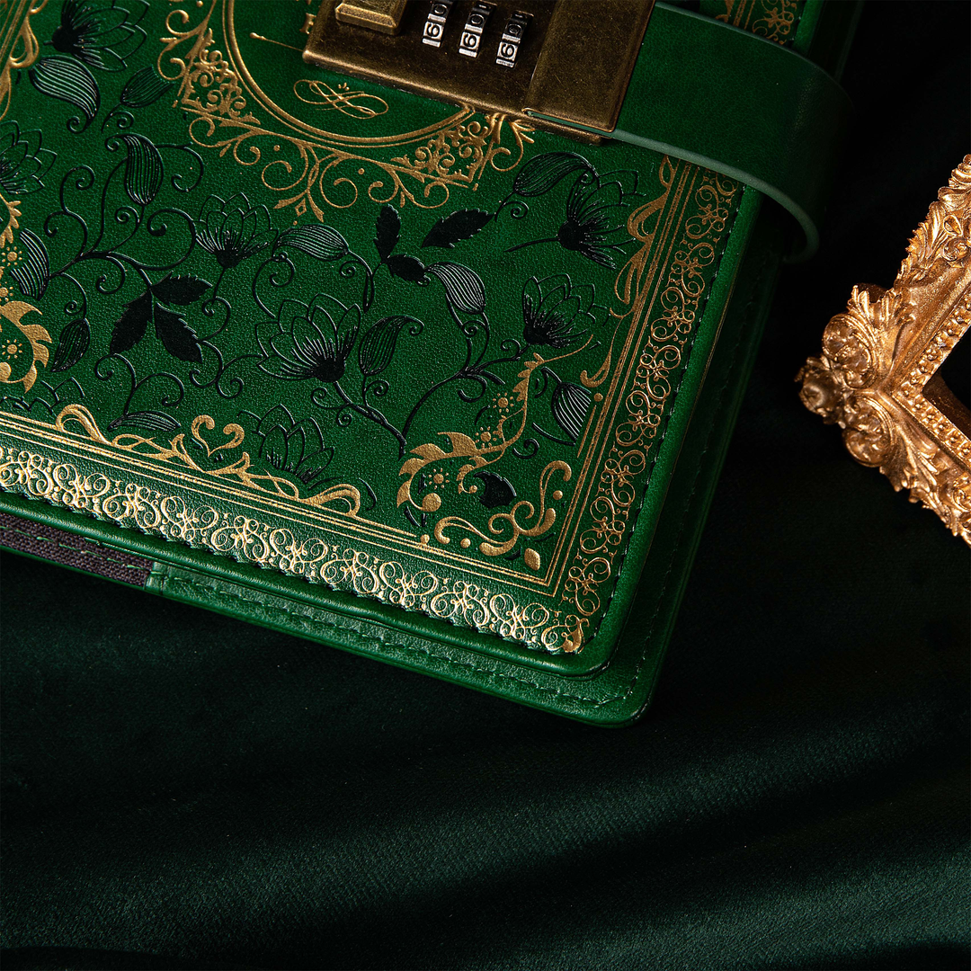 Leather 3D Vintage Flower Lock Journal - B6 - Ruled - Green