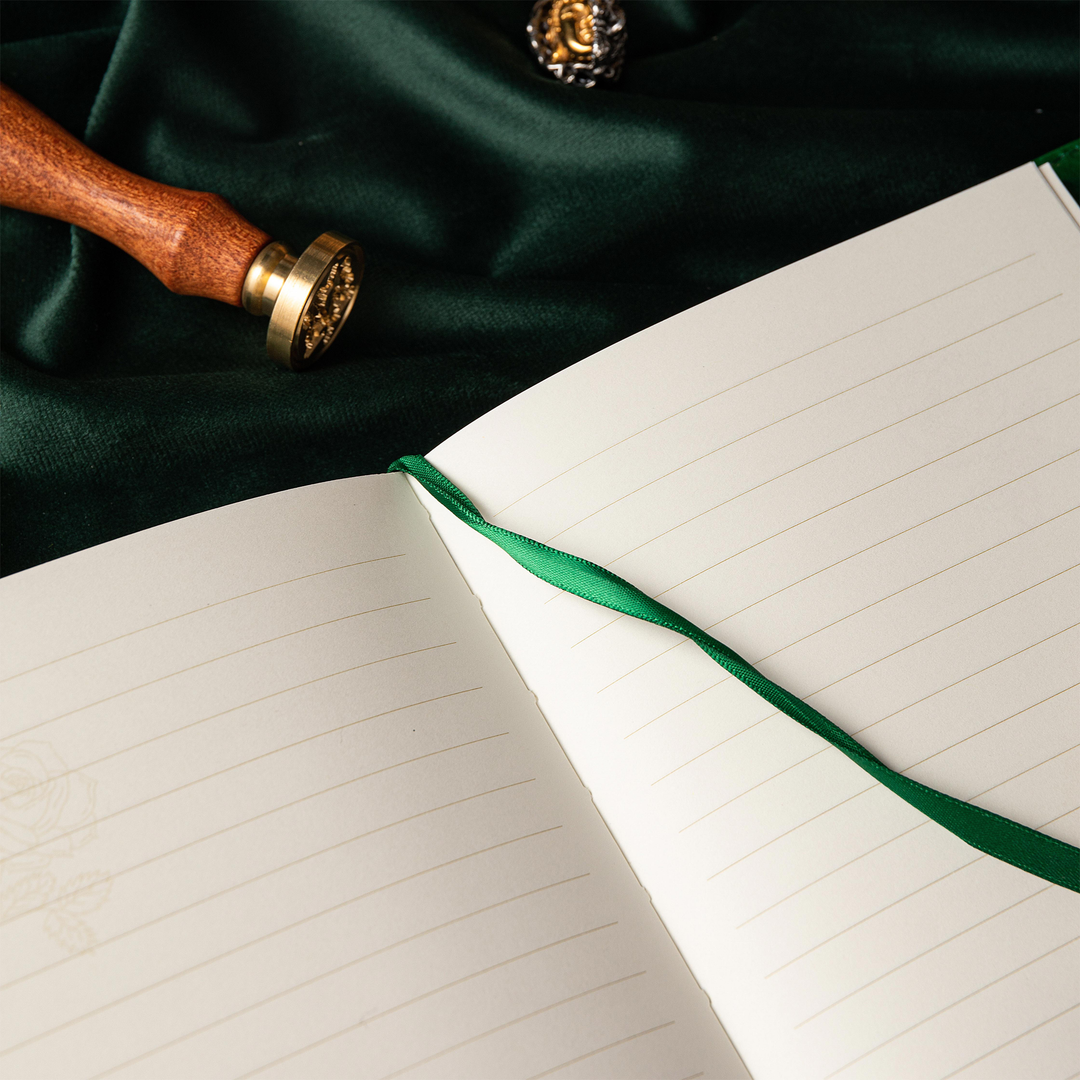 Leather 3D Vintage Flower Lock Journal - B6 - Ruled - Green